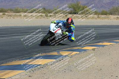 media/Mar-24-2025-Moto Forza (Mon) [[57ce5c5cff]]/1-Advanced Group/Session 3 (Turn 6 Inside)/